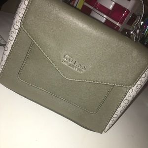GUESS CROSSBODY